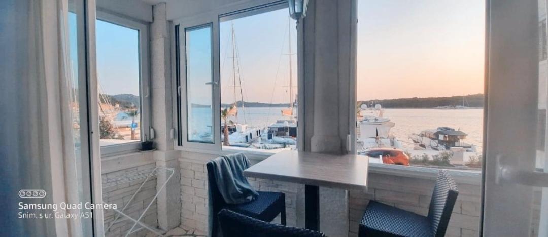 Apartman Cezar2 Rogoznica  Esterno foto