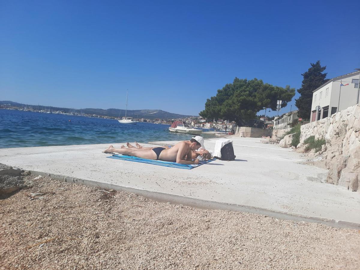 Apartman Cezar2 Rogoznica  Esterno foto